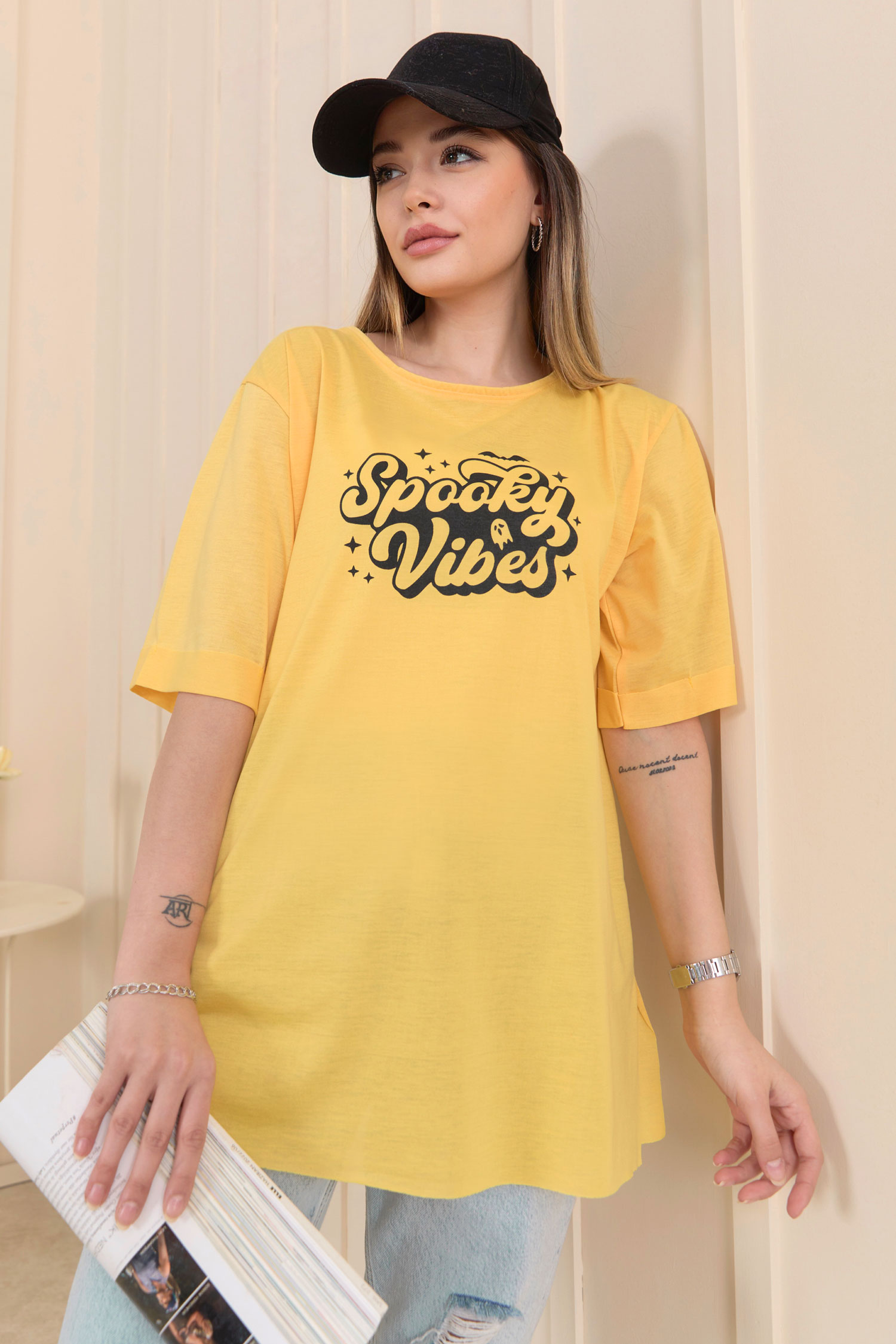 22244-SARI T-Shirt