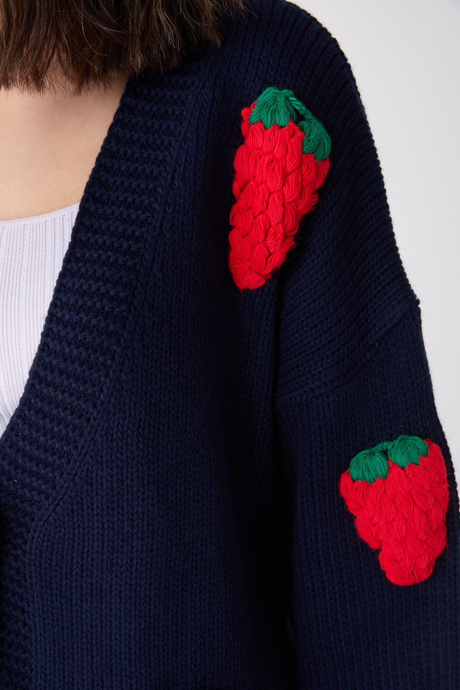 23919-LACIVERT Çilek Motifli Oversize Triko Hırka