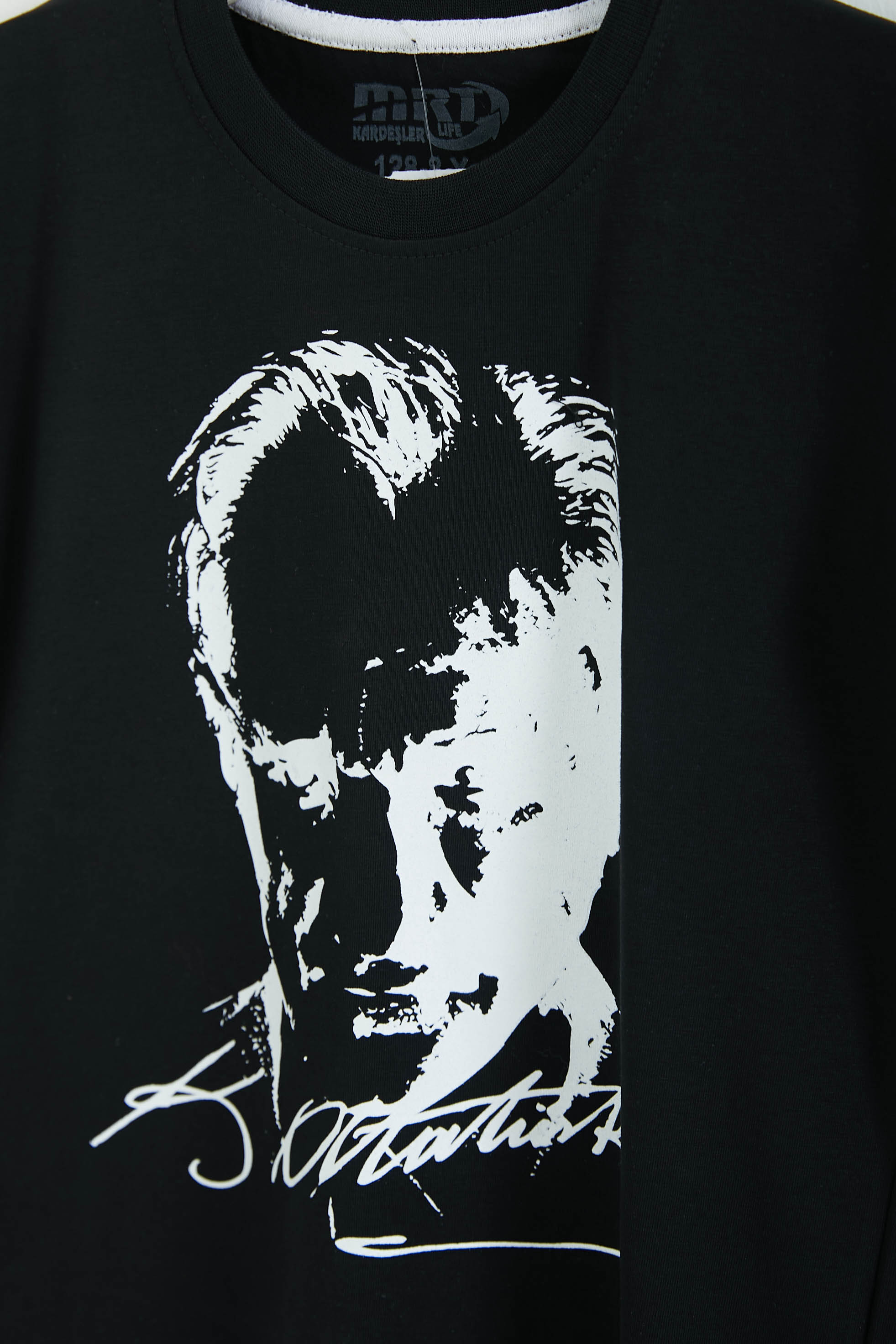 Erkek Çocuk Siyah Bisiklet Yaka Atatürk Baskılı Kısa Kollu Unisex T-Shirt - 26847