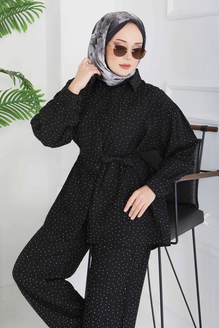 Minimal Gardırop ile Şık Tesettür Kombinleri