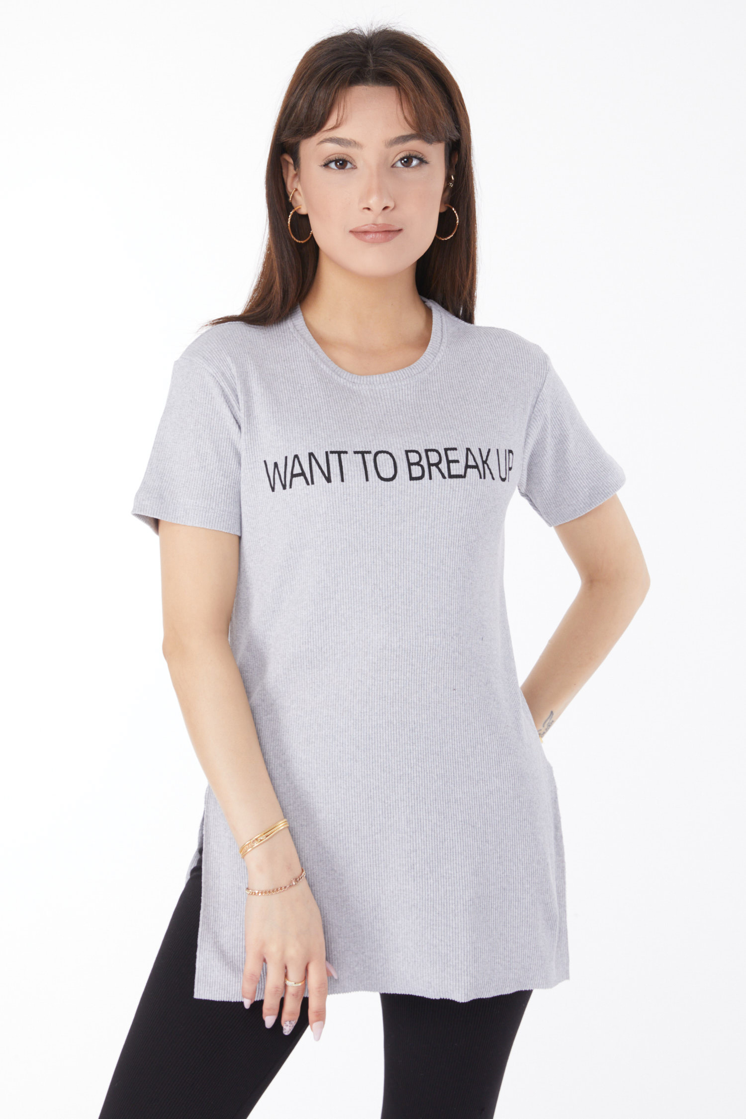 Düz Orta Kadın Gri Baskılı Yırtmaçlı T-shirt - 24791