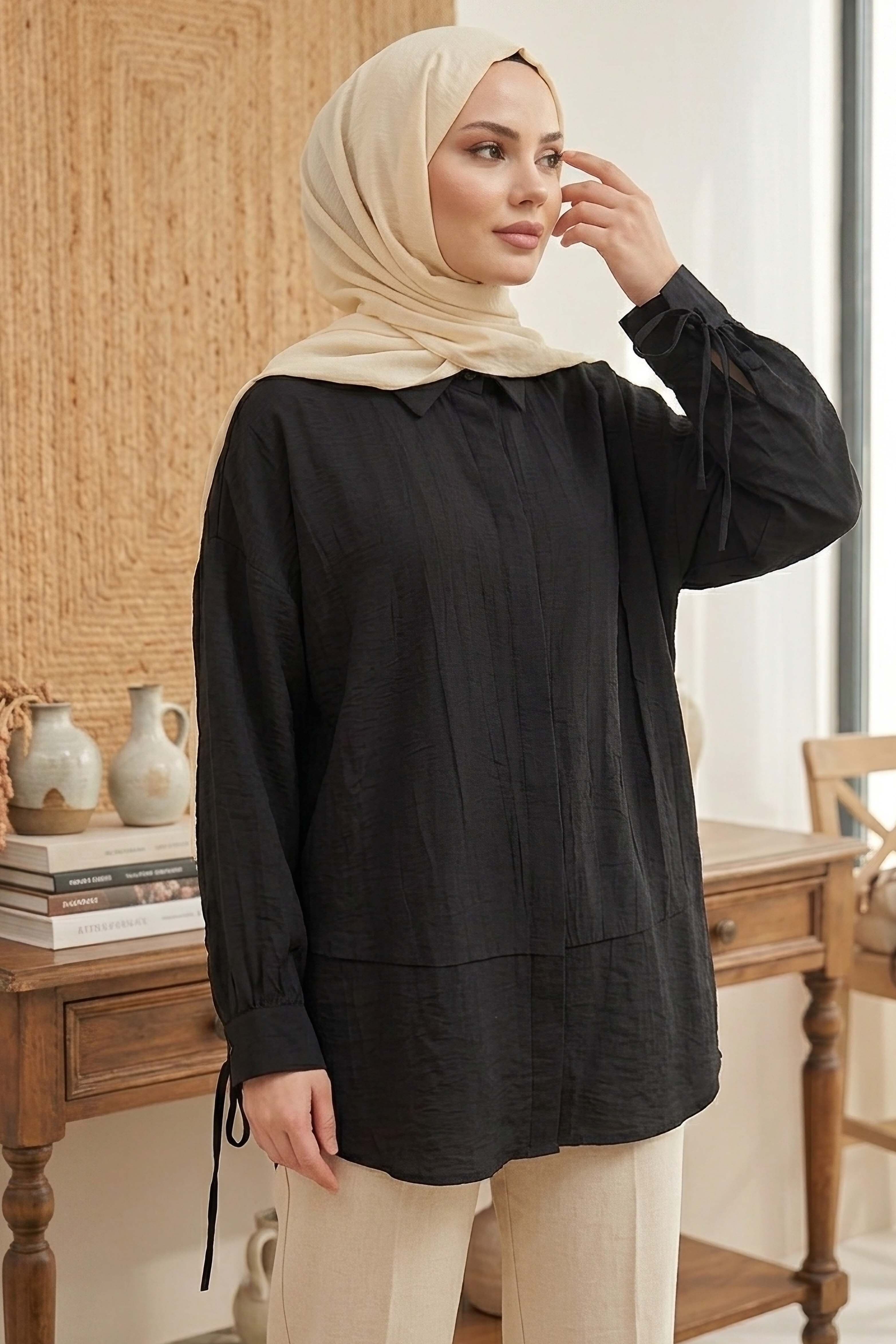 Gizli Düğmeli Çilek Tunik  - 1305-SIYAH
