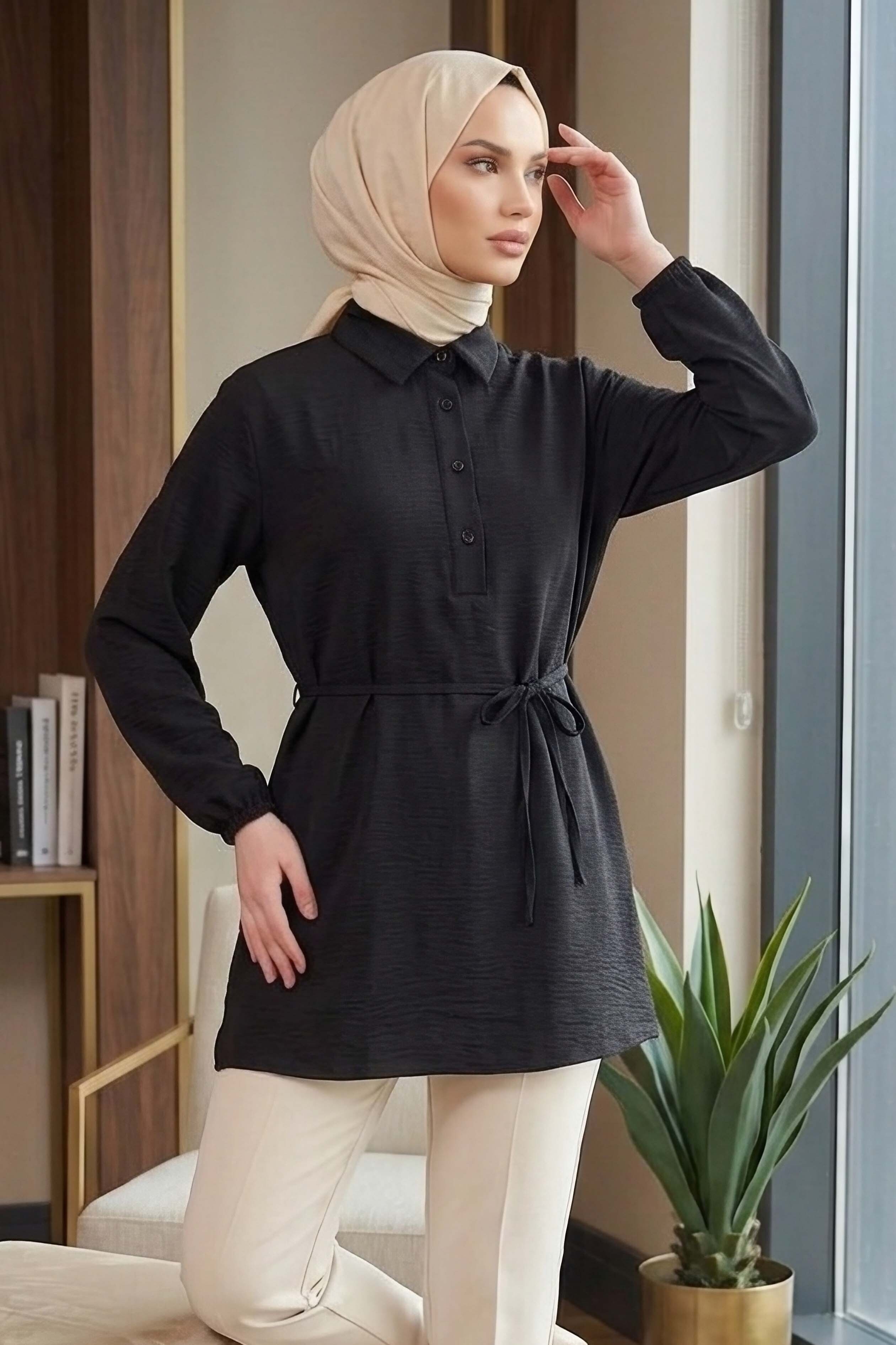 Kuşaklı Düğmeli Tunik  - 1301-SIYAH