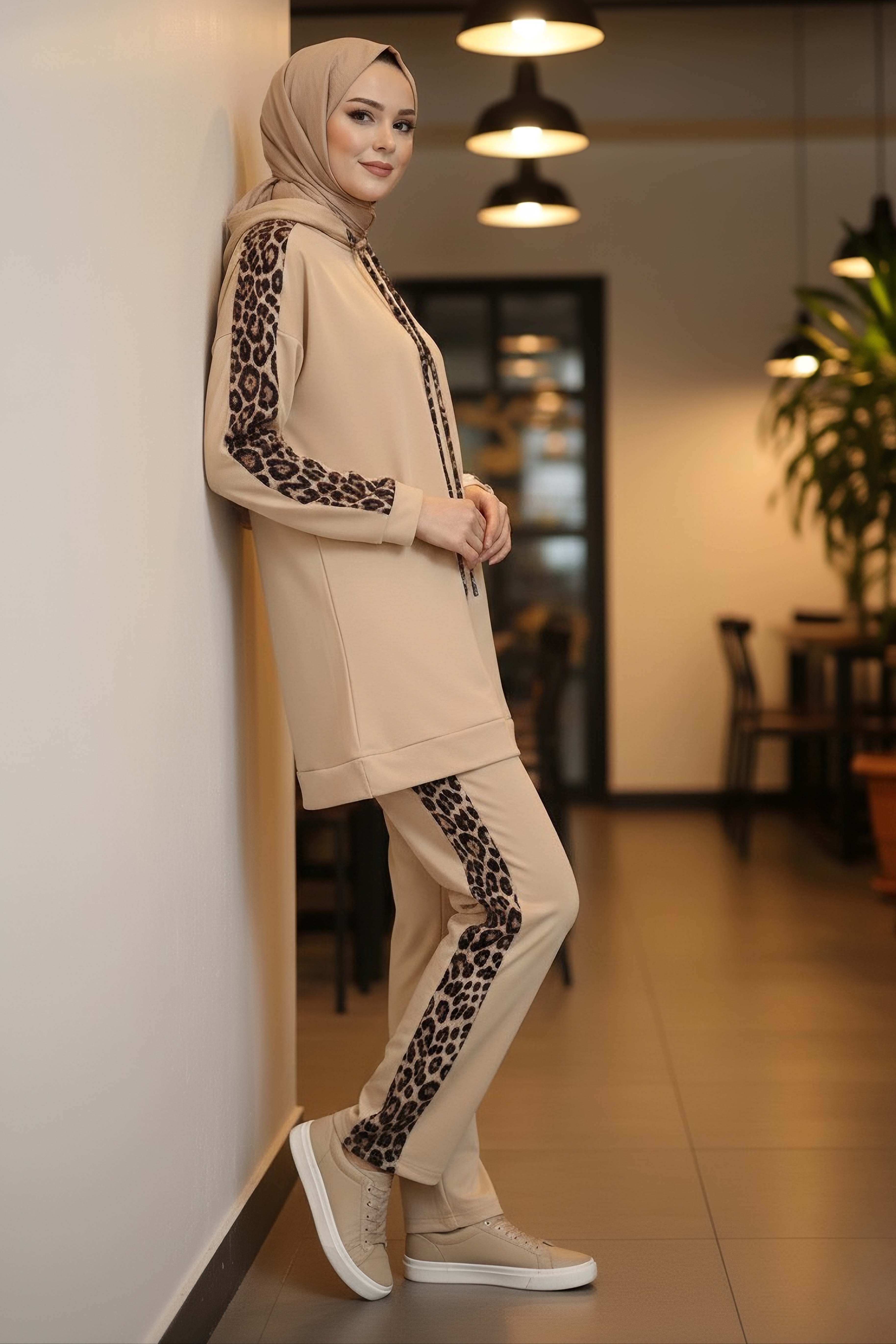 Leopar Şerit Detaylı İki İplik İkili Takım  - 2051-KREM