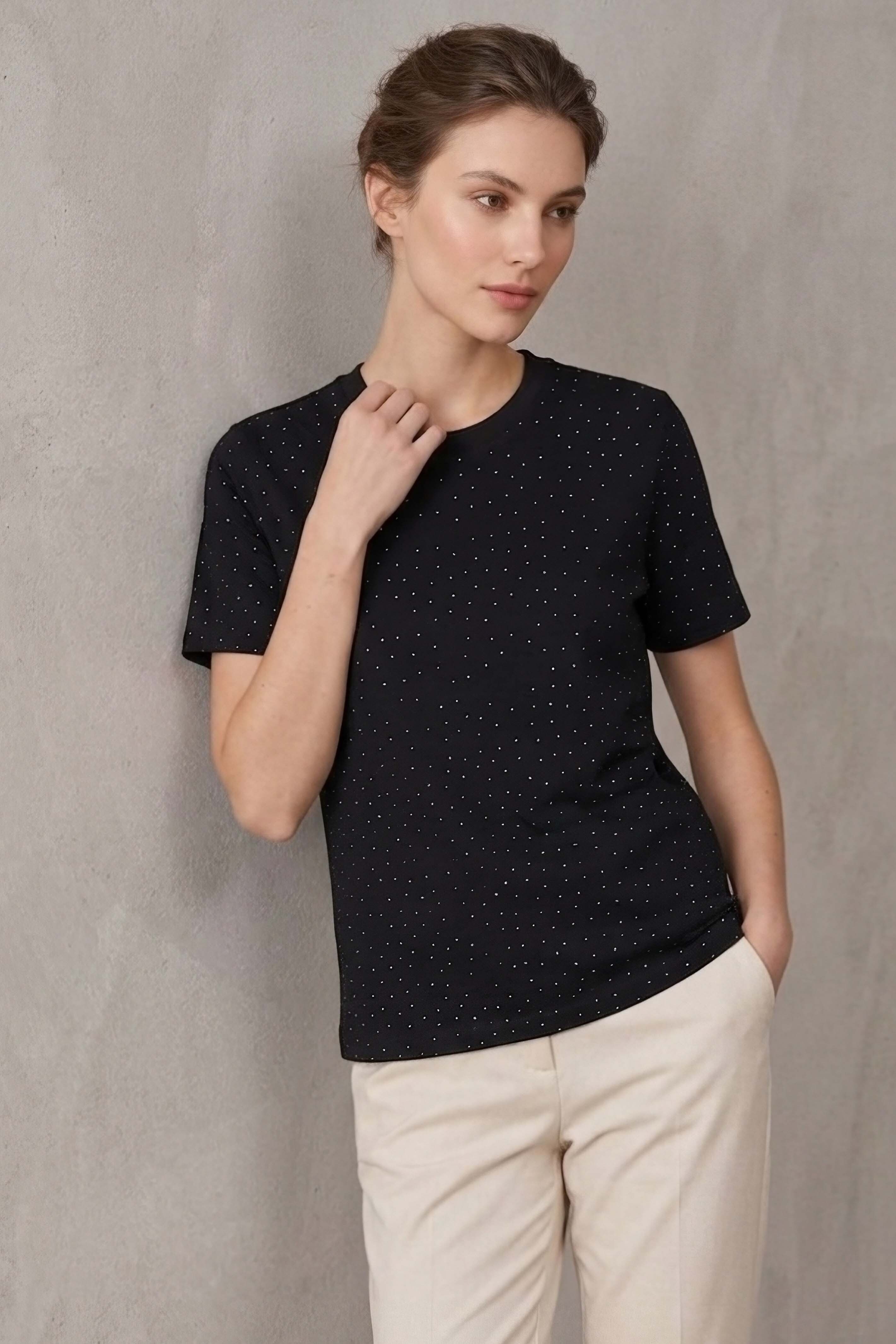 Taşlı Kısa Kollu T-shirt  - 28409-SIYAH